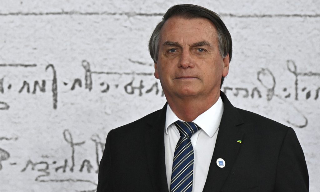 Bolsonaro usa entrevista a TV italiana para atacar Lula e dizer que não falhou na pandemia
