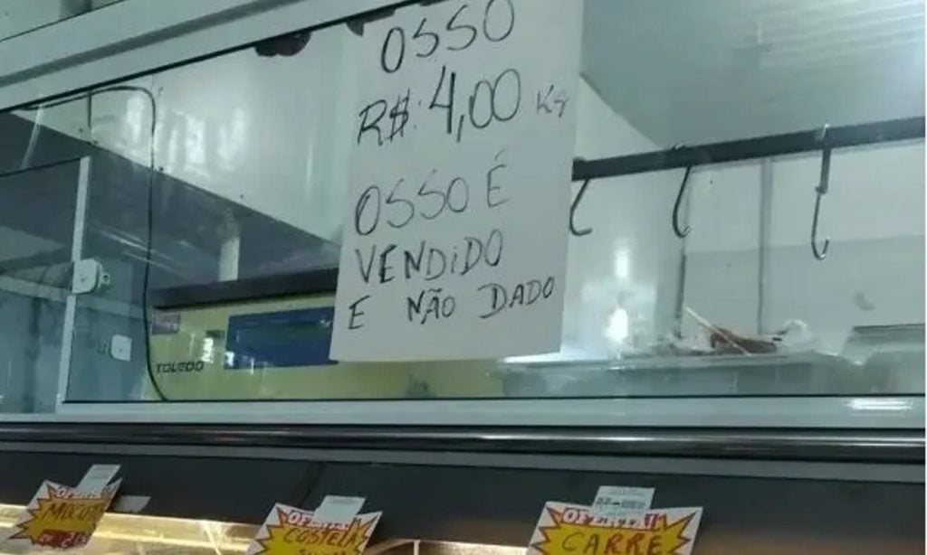 ‘Desumano’: Procon-SC pede que ossos de boi sejam doados, não vendidos