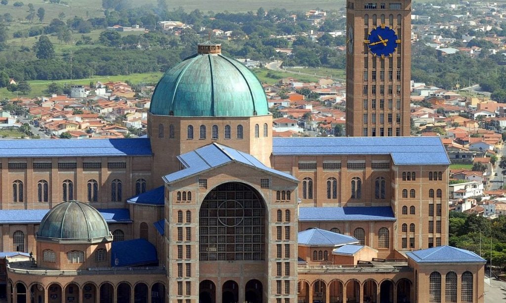 ‘Para ser pátria amada não pode ser pátria armada’, diz arcebispo durante missa em Aparecida