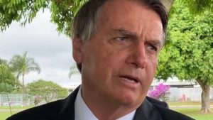 ‘A gente não consegue fazer o governo que muita gente quer’, admite Bolsonaro