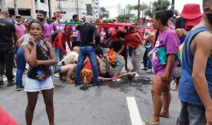 Manifestante é atropelada em ato contra Bolsonaro no Recife