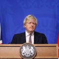 Ministros britânicos renunciam em protesto contra Boris Johnson