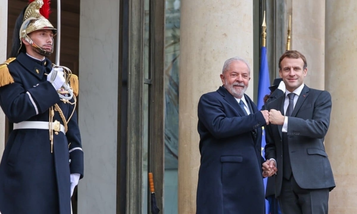 Lula e o presidente francês Emmanuel Macron. (Reprodução redes sociais) 