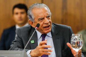 Ex-governador de Goiás Iris Rezende morre aos 87 anos