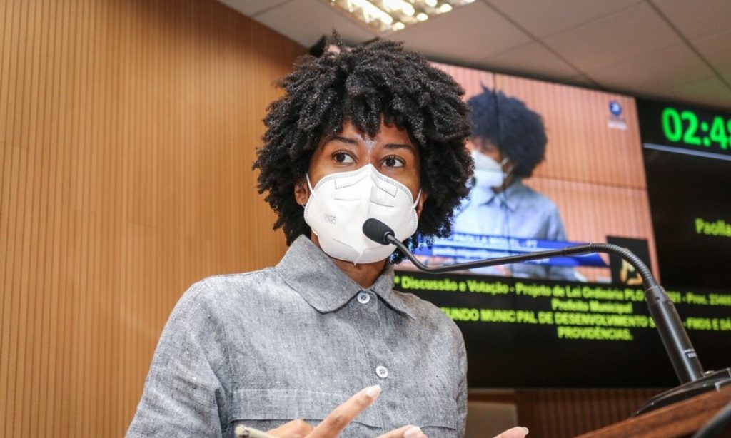 Vereadora é vítima de racismo durante sessão: ‘Preta lixo’