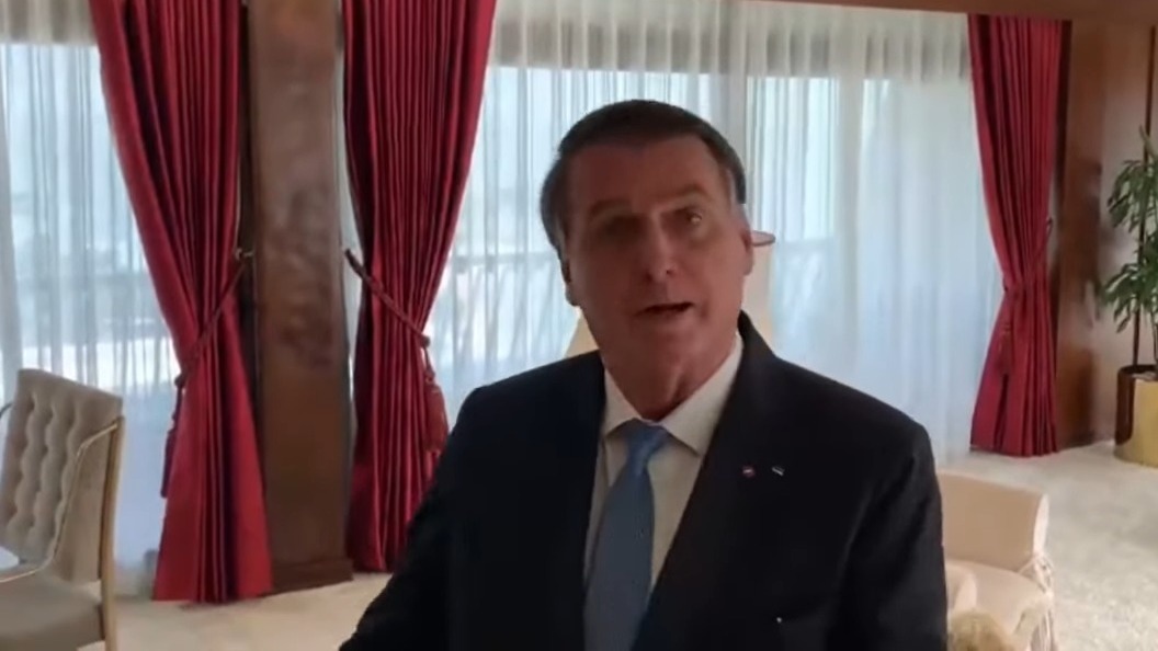 Após recorde de desmatamento, Bolsonaro diz ter ido ao Catar vender ‘turismo na Amazônia’