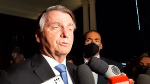 Em Dubai, Bolsonaro mente sobre COP26 e diz que Brasil foi ‘o mais atacado’ na conferência