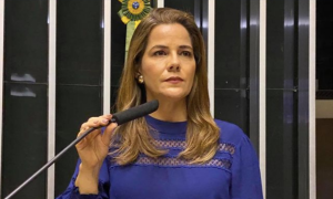 Nas prévias do PSDB, deputada anuncia apoio a Bolsonaro e saída do partido