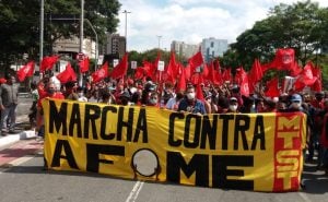 Manifestantes marcham contra a fome no Rio de Janeiro e em São Paulo