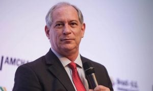 ‘Covardia inominável’, diz Ciro sobre ausência de Bolsonaro e Lula em debates