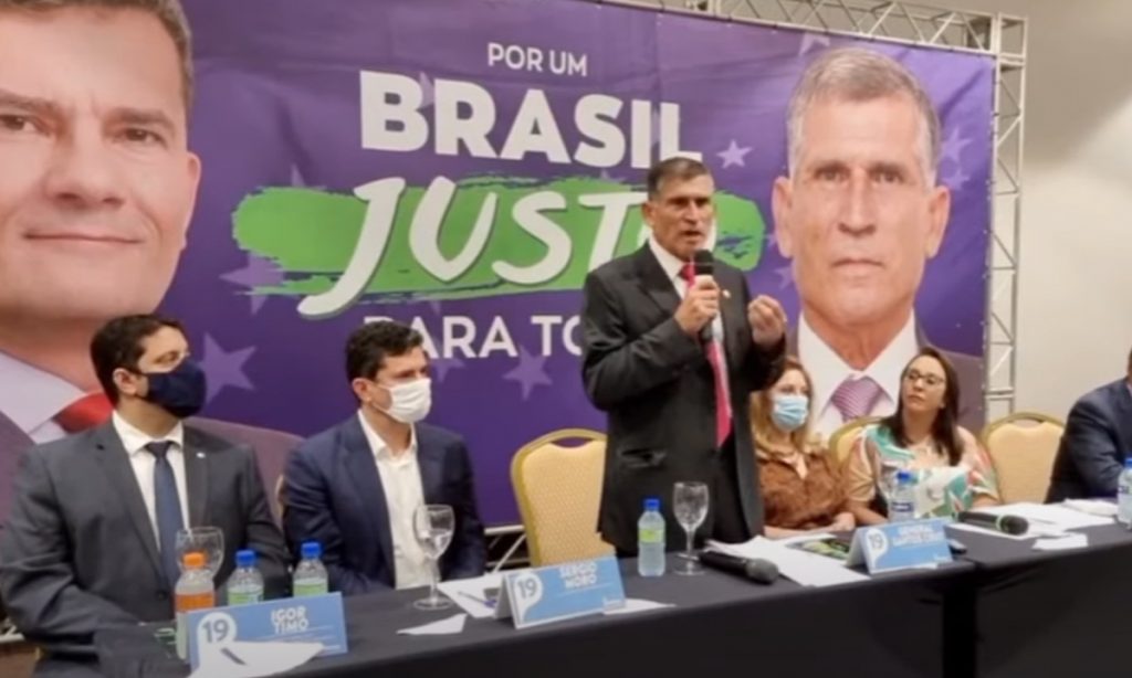 Em cerimônia com Moro, Santos Cruz se filia ao Podemos e pede um presidente ‘liberal’