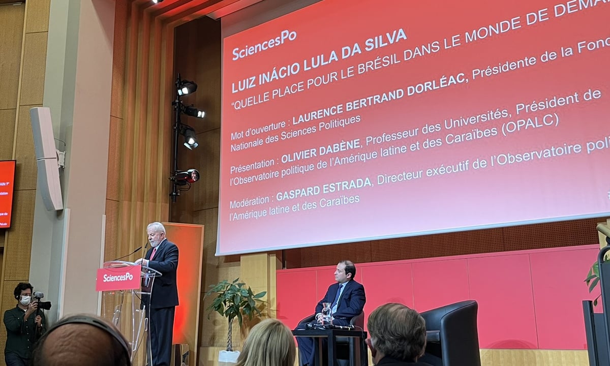 Em Paris, Lula diz que o mundo regrediu na última década e projeta a ‘volta de um Brasil soberano’