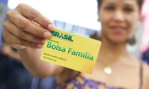 Governo começa a pagar Bolsa Família de R$ 600 nesta quarta-feira