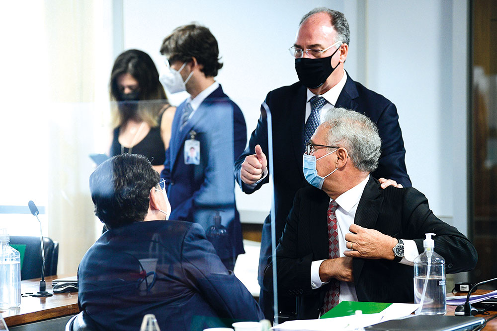 Senadores estão dispostos a viabilizar o Auxílio Brasil, mas sem a moratória dos precatórios