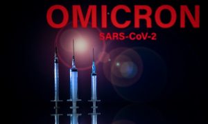 Especialistas rebatem ideia que variante Ômicron comprometa vacinação contra Covid