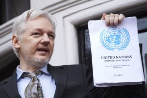 Justiça britânica nega a Assange permissão para recorrer à Suprema Corte contra extradição