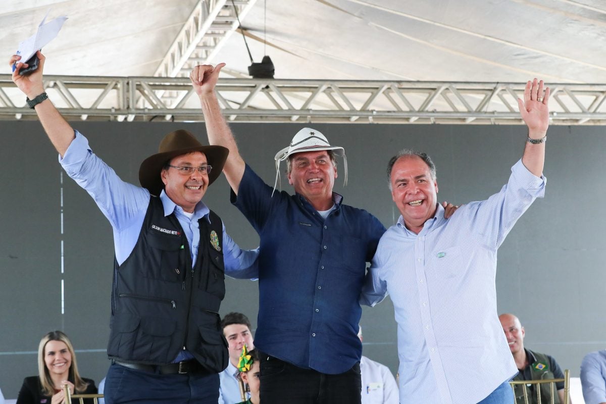 Bolsonaro desmonta programa de distribuição de cisternas para favorecer aliados