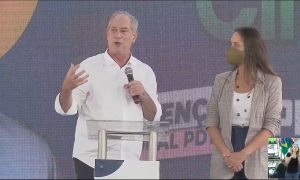 'Se eu tivesse assinado uma Carta aos Brasileiros, já seria um ex-presidente', diz Ciro