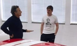 Assessor de Bolsonaro divulga imagem falsa de Verstappen após título da Fórmula 1