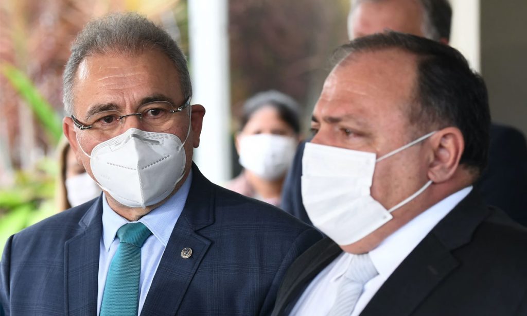‘Kit Covid’: ‘Insensatez’, diz presidente da Associação Médica Brasileira sobre protocolo do Ministério da Saúde