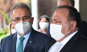 'Kit Covid': 'Insensatez', diz presidente da Associação Médica Brasileira sobre protocolo do Ministério da Saúde