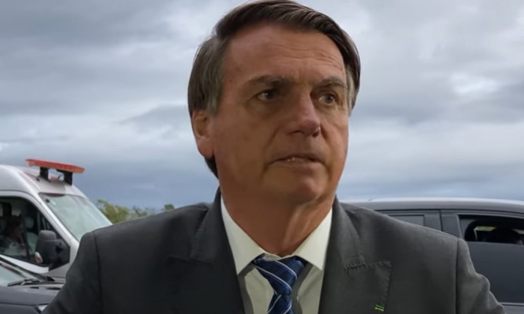 Moro não aguenta 10 segundos de debate comigo, diz Bolsonaro
