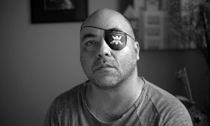 Fotógrafo que perdeu parte da visão em protesto será indenizado 21 anos depois