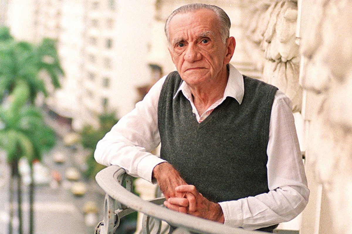 A caudalosa biografia de João Cabral de Melo Neto quebra a sisudez do poeta  - CartaCapital