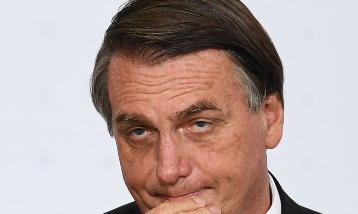 Vacinação, Pazuello e visitas ao Planalto: governo Bolsonaro recorre a sigilo para abafar crises