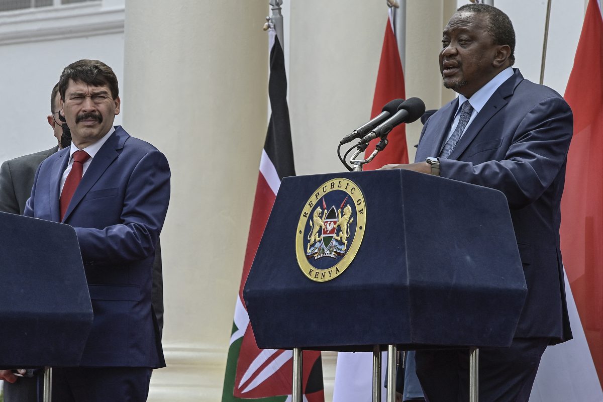 Uhuru Kenyatta, presidente do Quênia, discursa em Nairobi.

Foto: Simon MAINA/AFP 