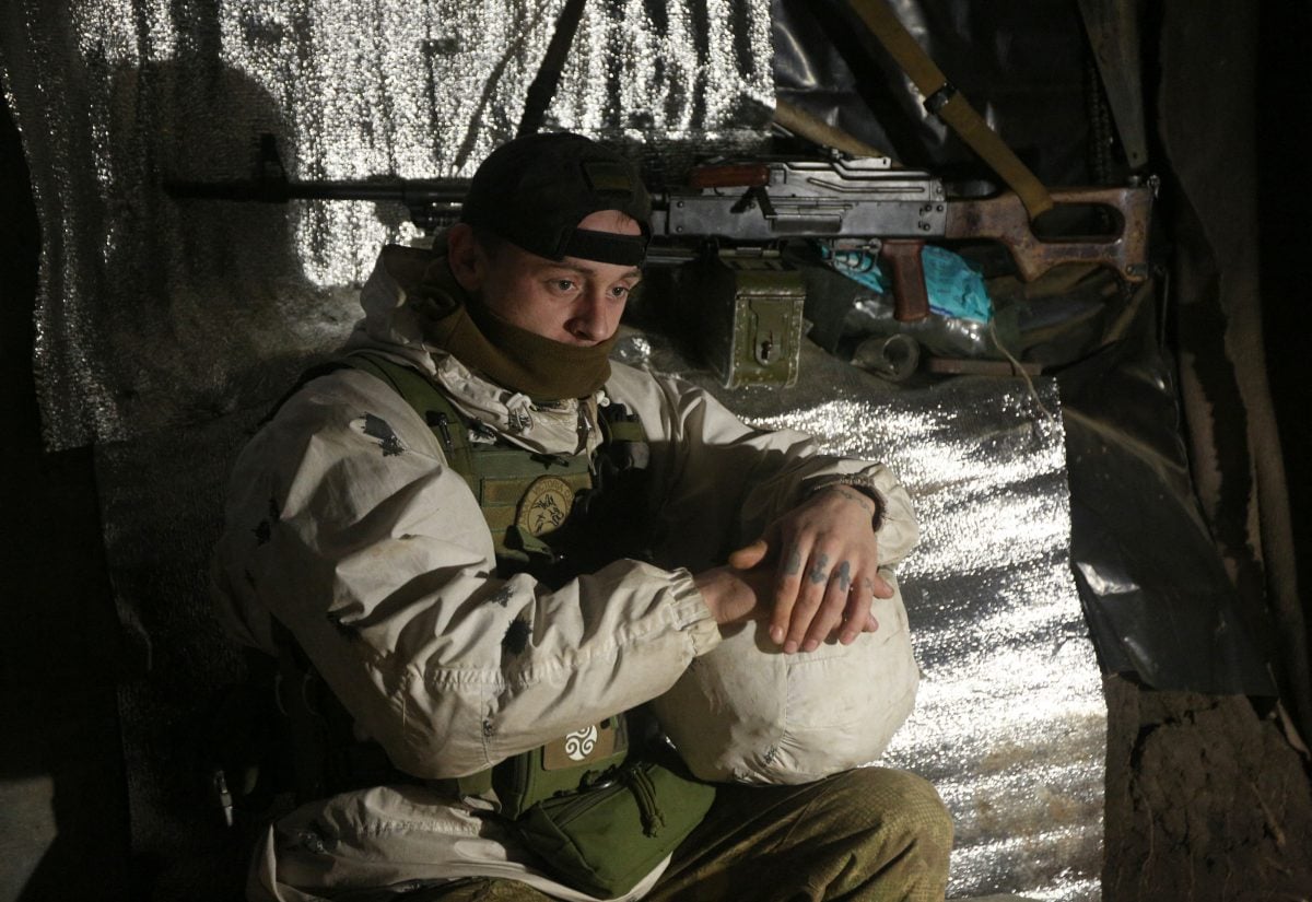 Militar ucraniano em alerta.

Foto: Anatolii STEPANOV / AFP 