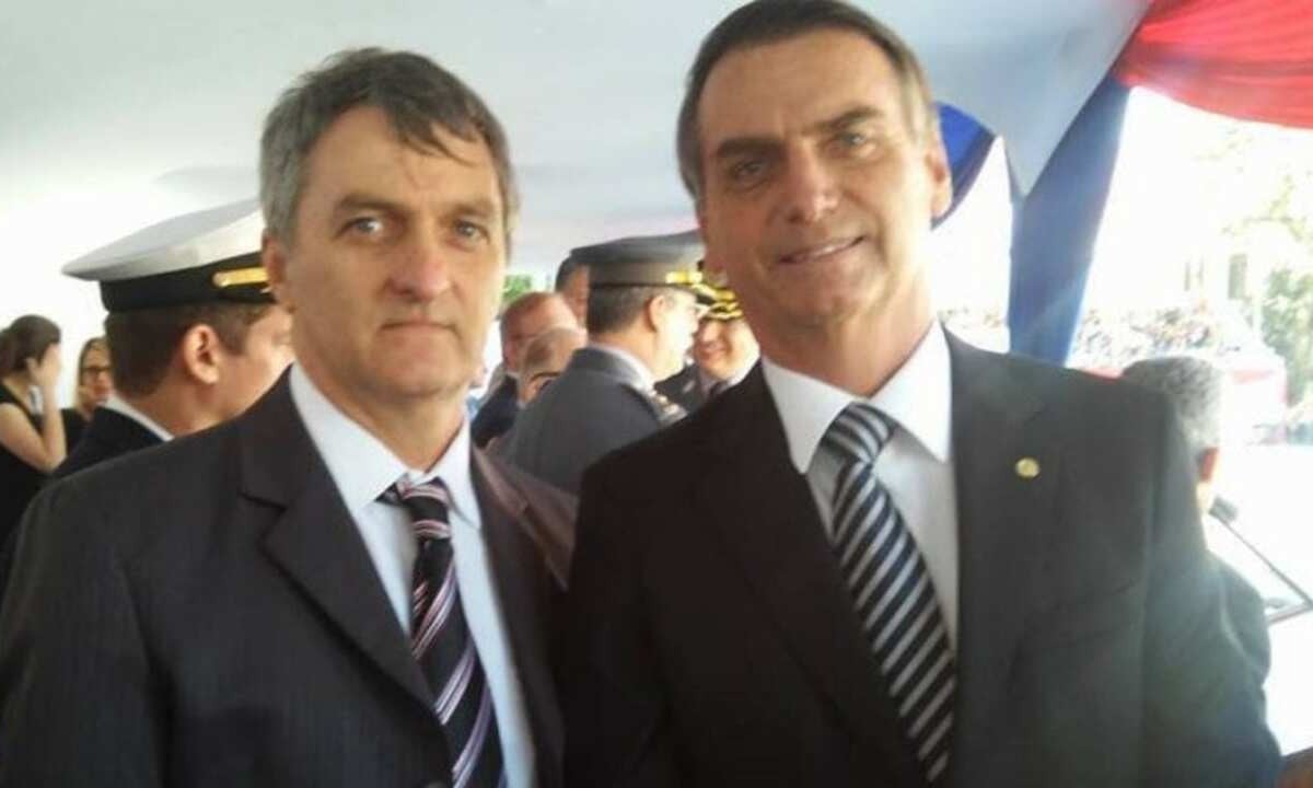 Cidade onde irmão de Bolsonaro é chefe de gabinete foi beneficiada pelo orçamento secreto