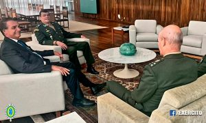 Após ‘polêmica’ sobre vacinação de militares, comando do Exército se reúne com Bolsonaro