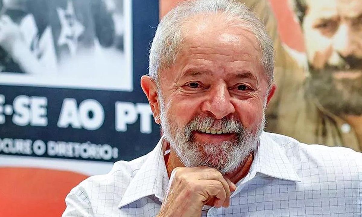 Bolsonaro tem 43% entre evangélicos; Lula, 46% dos católicos