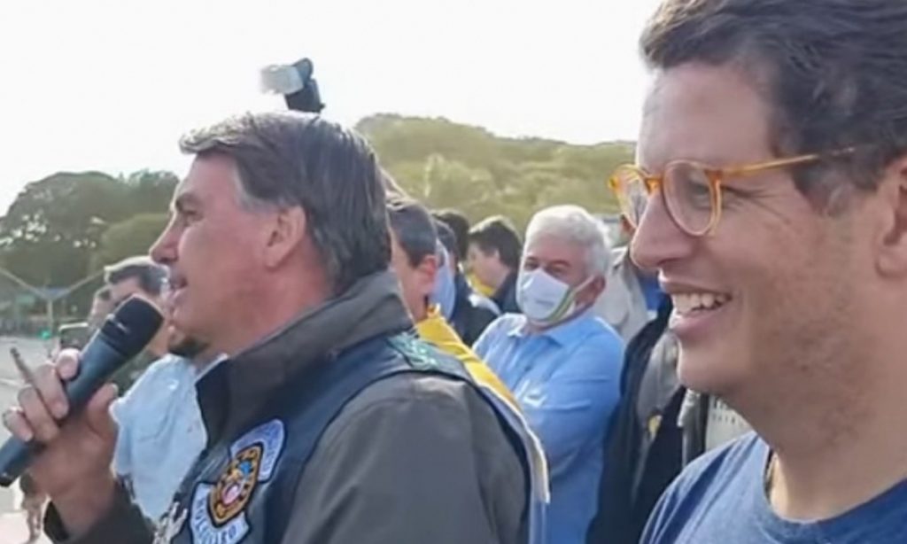 MP pede que Ricardo Salles e mais 12 sejam multados em R$ 800 mil por motociata