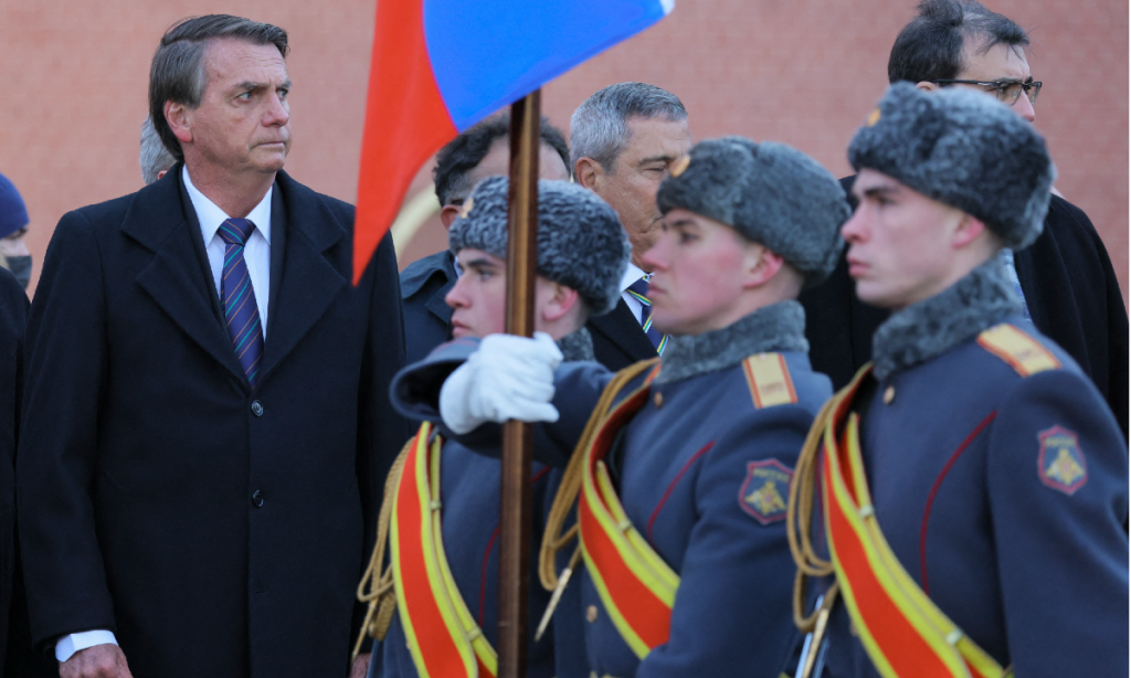 ‘Soldado é soldado’, diz Bolsonaro após homenagear combatentes comunistas