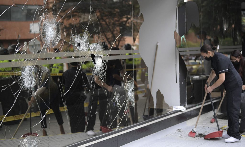 Fórum com extrema-direita espanhola provoca tumultos em Bogotá