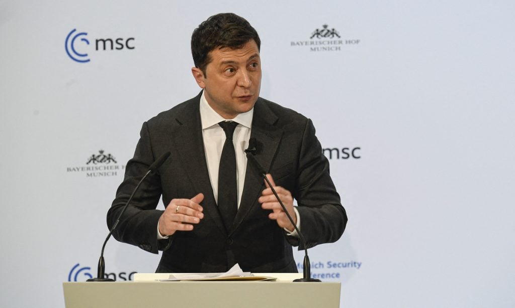 Zelensky: soldados ucranianos ‘sacrificam suas vidas’ para evitar novo Chernobyl