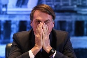Crescimento de Bolsonaro nas pesquisas perde força, diz PoderData