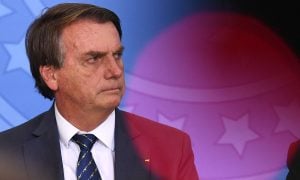 Bolsonaro espalha mensagem com notícia falsa sobre ministro do STF