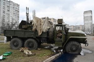 'As tropas russas estão muito perto. A noite será difícil', diz prefeito de Kiev