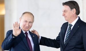 Bolsonaro confirma viagem a Moscou mesmo com escalada de tensões na Ucrânia