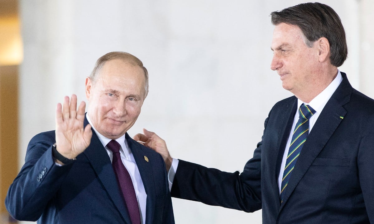 Bolsonaro confirma viagem a Moscou mesmo com escalada de tensões na Ucrânia