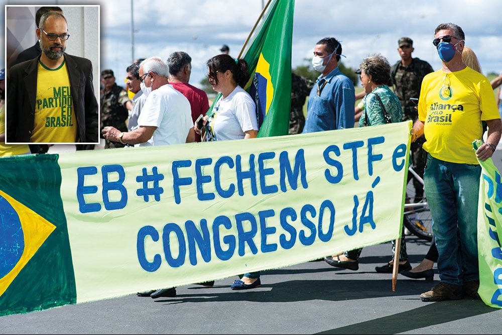 PRF diz que 6 rodovias estão bloqueadas por bolsonaristas