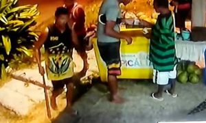 Vídeo mostra o espancamento de congolês em quiosque na Barra da Tijuca