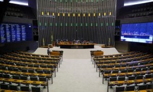 Câmara aprova Auxílio Brasil por R$ 400, e novo valor será permanente