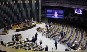 Lira e relator buscam Senado e STF para ‘pacificar’ projeto das fake news antes de votação na Câmara