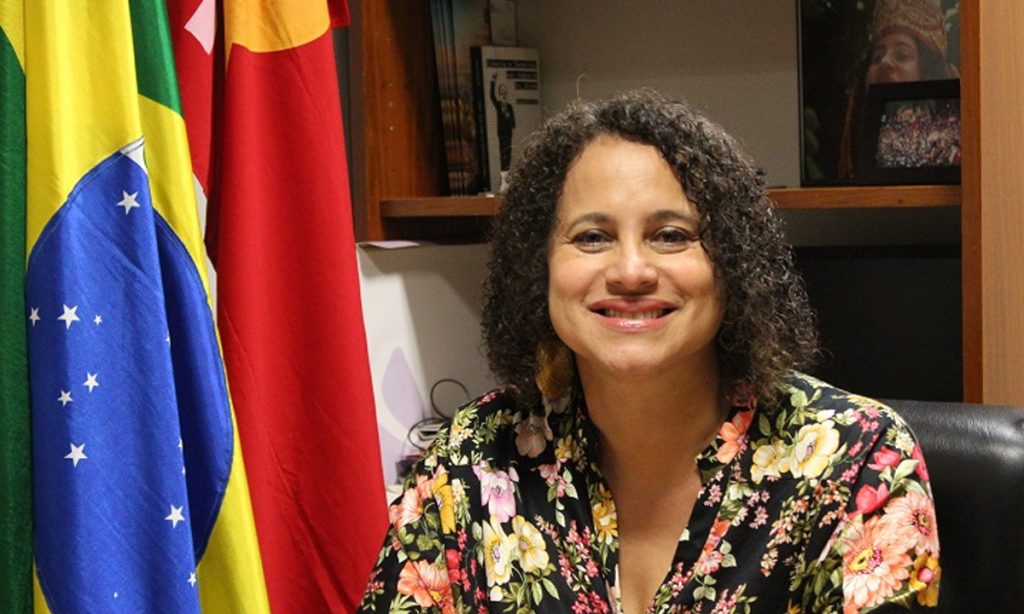 Futura ministra da Ciência e Tecnologia defende reajuste de 70% nas bolsas de pesquisa científica