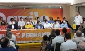 PSB oficializa pré-candidatura de Danilo Cabral ao governo de Pernambuco