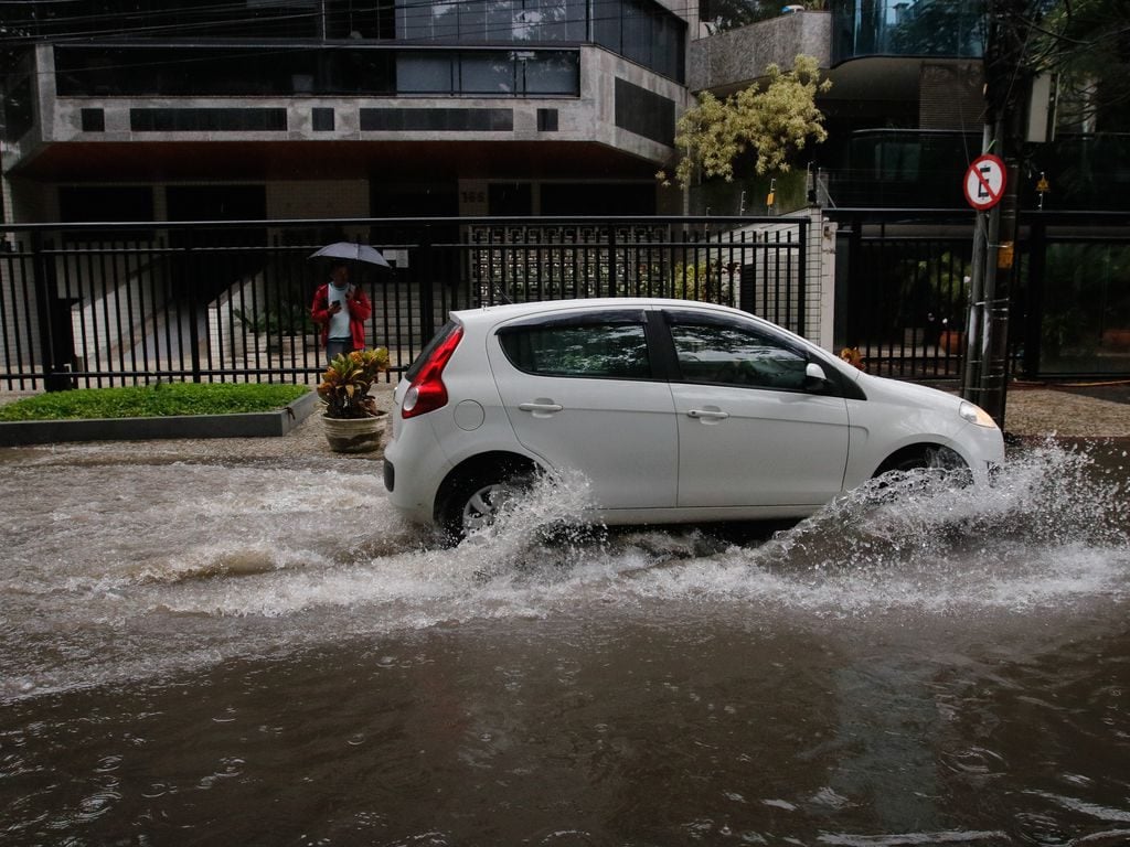 Bolha de calor e tempestades levam Inmet a emitir alerta de ‘grande perigo’; veja regiões